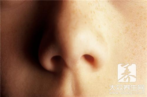 鼻头肿大是什么原因？