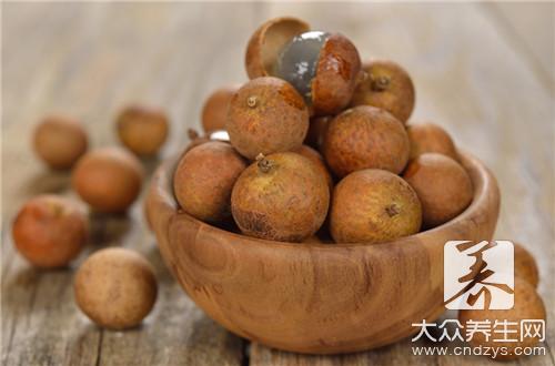 桂圆小母鸡汤