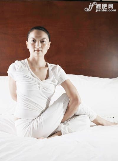睡前瑜伽 10分钟打造气质女