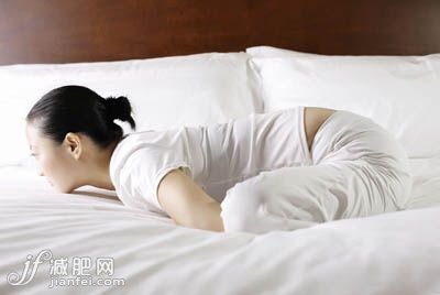 睡前瑜伽 10分钟打造气质女