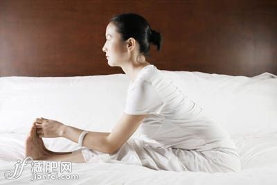 睡前瑜伽 10分钟打造气质女