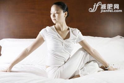 睡前瑜伽 10分钟打造气质女