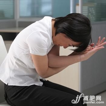 办公室瑜伽16招OL坐着变瘦