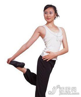 每天在家练瑜伽 10分钟有效瘦腰提臀部