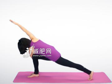 全身减肥怎么做 侧角扭转