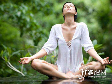 做瑜伽时怎么呼吸 瑜伽呼吸法有两大好处