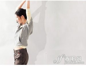 10分钟晨起小运动 塑身美颜气色好
