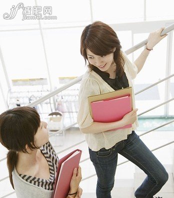 女人无肌不瘦 减肥需练肌肉