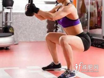 做什么运动减肥最好 深蹲