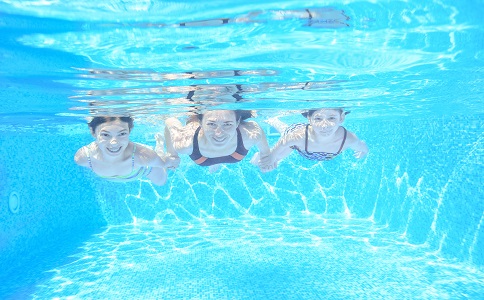 夏季怎么减肥效果更好 最适合夏季减肥的方法有哪些 夏季游泳减肥的方法