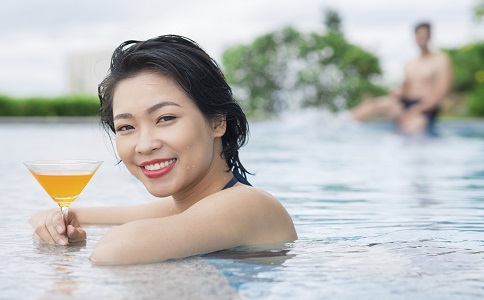 夏季游泳有什么禁忌 游泳减肥的禁忌有哪些 游泳减肥都有哪些禁忌