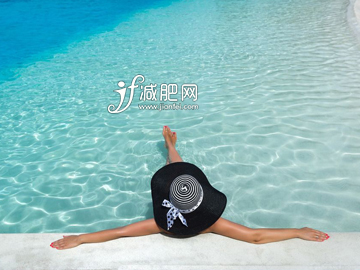 游泳运动是男女老幼都喜欢的体育项目之一