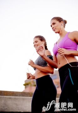 人,城市,生活方式,运动,快乐_475317162_Getting fit while having fun!_创意图片_Getty Images China 人,城市,生活方式,运动,快乐_475317162_Getting fit while having fun!_创意图片_Getty Images China