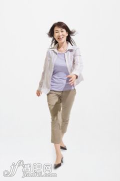 人,休闲装,影棚拍摄,室内,快乐_511592865_Smiling Woman_创意图片_Getty Images China 人,休闲装,影棚拍摄,室内,快乐_511592865_Smiling Woman_创意图片_Getty Images China
