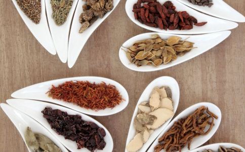 哪些中药有效排毒减肥 排毒可以吃哪些食物 中药排毒方法 