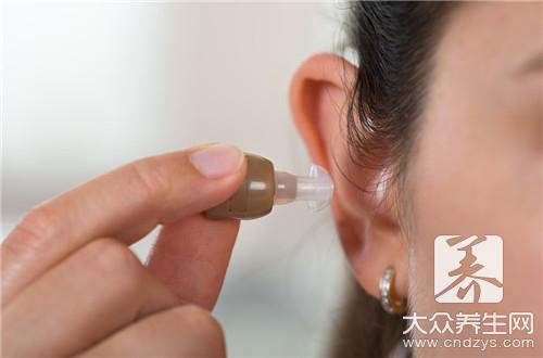 耳朵里有硬耳屎应该怎么办？