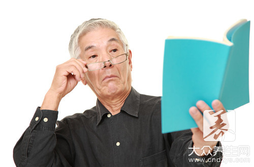 白内障有什么症状表现？